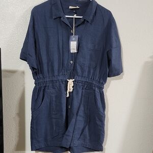 Universal Thread Denim Blue Collared Shirt